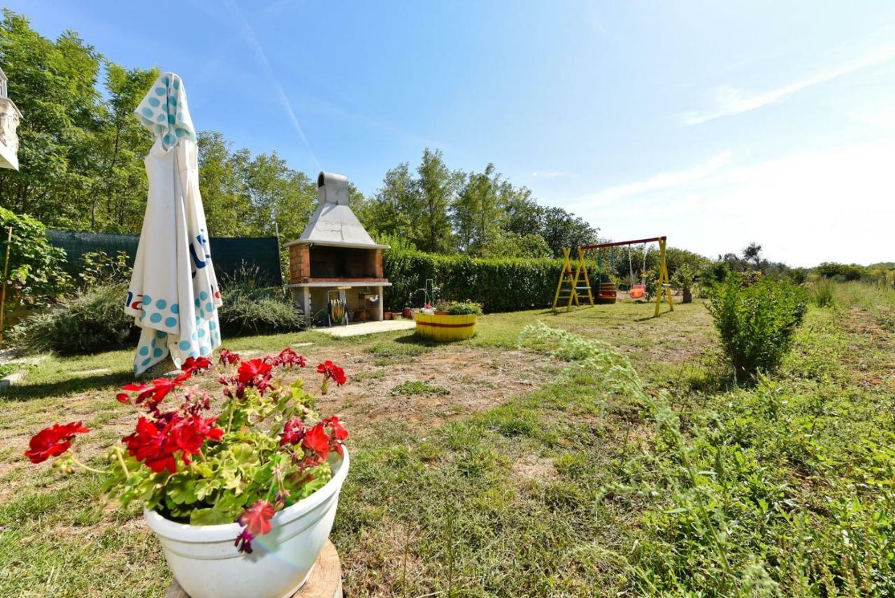 Romantic Pet Friendly House Orhideja - By Tourist Agency Leut Villa Privlaka  Esterno foto