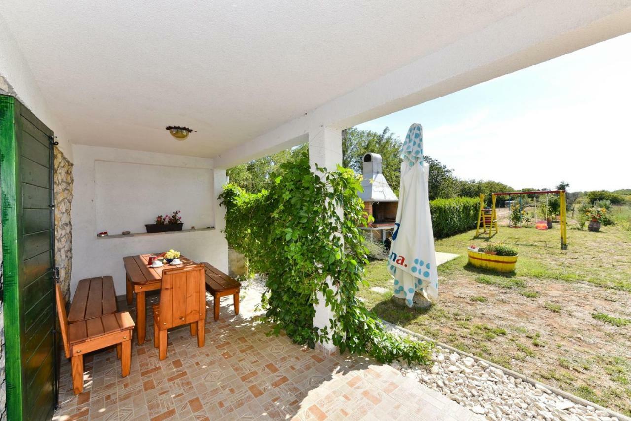 Romantic Pet Friendly House Orhideja - By Tourist Agency Leut Villa Privlaka  Esterno foto